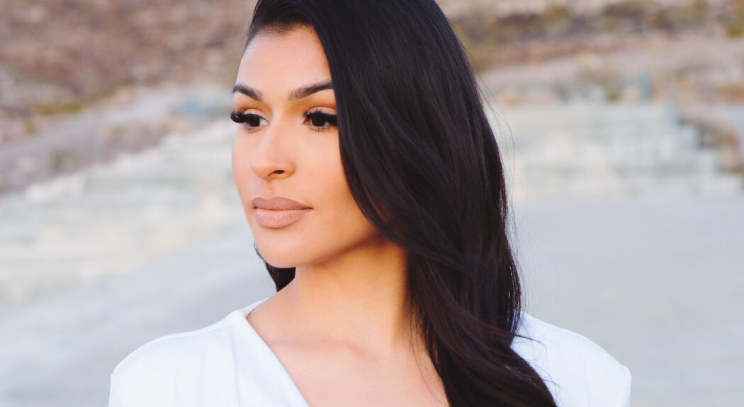 Say what? De trendy jaw bra voor een strakker gezicht Trendalert